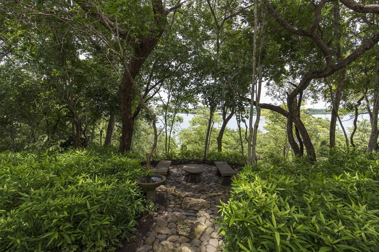 Menjangan Ecolodge - Chse Certified Banyuwedang Екстер'єр фото